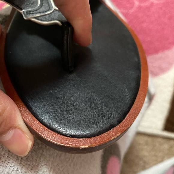 Toryburch sandals - Picture 4 of 5